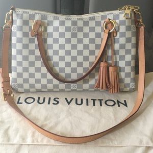 Louis Vuitton Lymington bag❌PRICE FIRM❌
